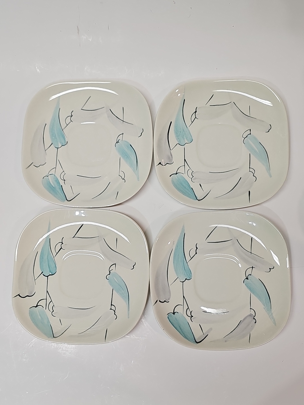 MCM Vintage Red Wing Willow Wind - Blue 6" Saucers, #435 - Set of 4